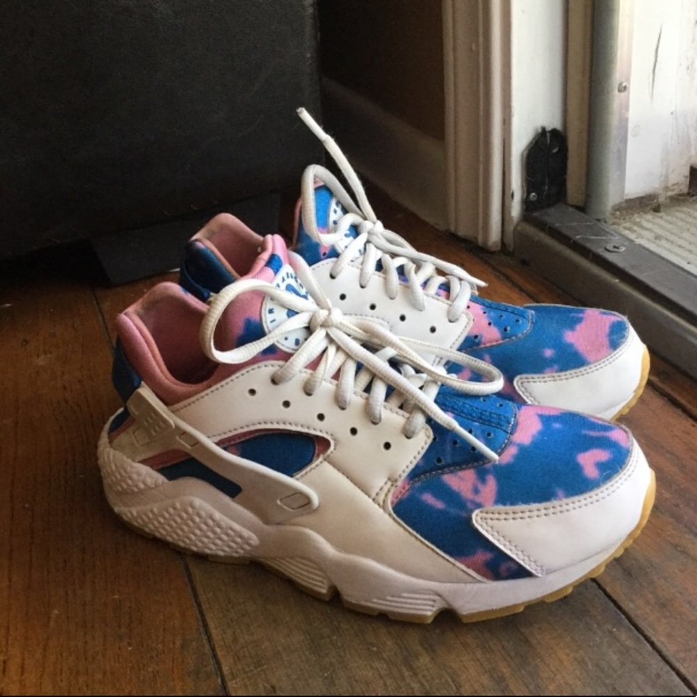 Pink and blue huaraches